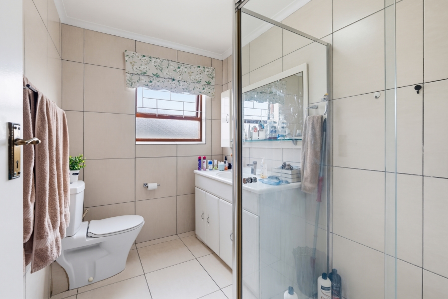 3 Bedroom Property for Sale in Edgemead Western Cape
